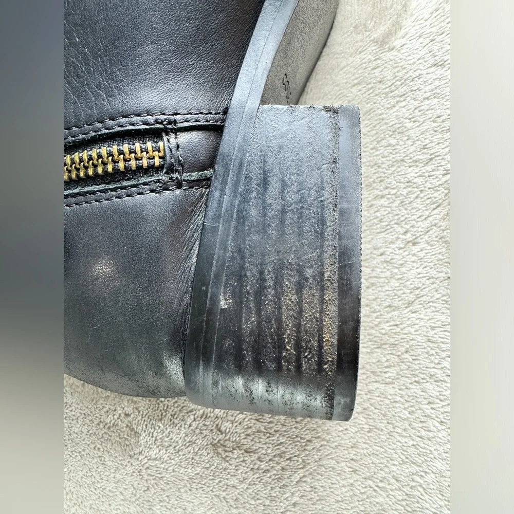 Cole Haan Women's Size 7 Black Leather Hayes‎ Ankle Zip Bootie Boots Classic